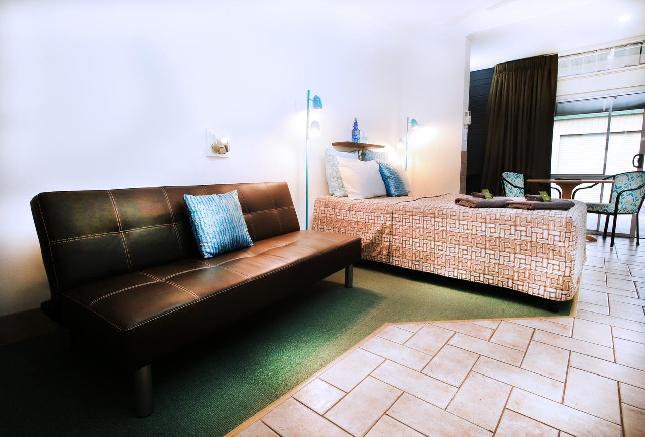 Central Motel Gin Gin Buitenkant foto